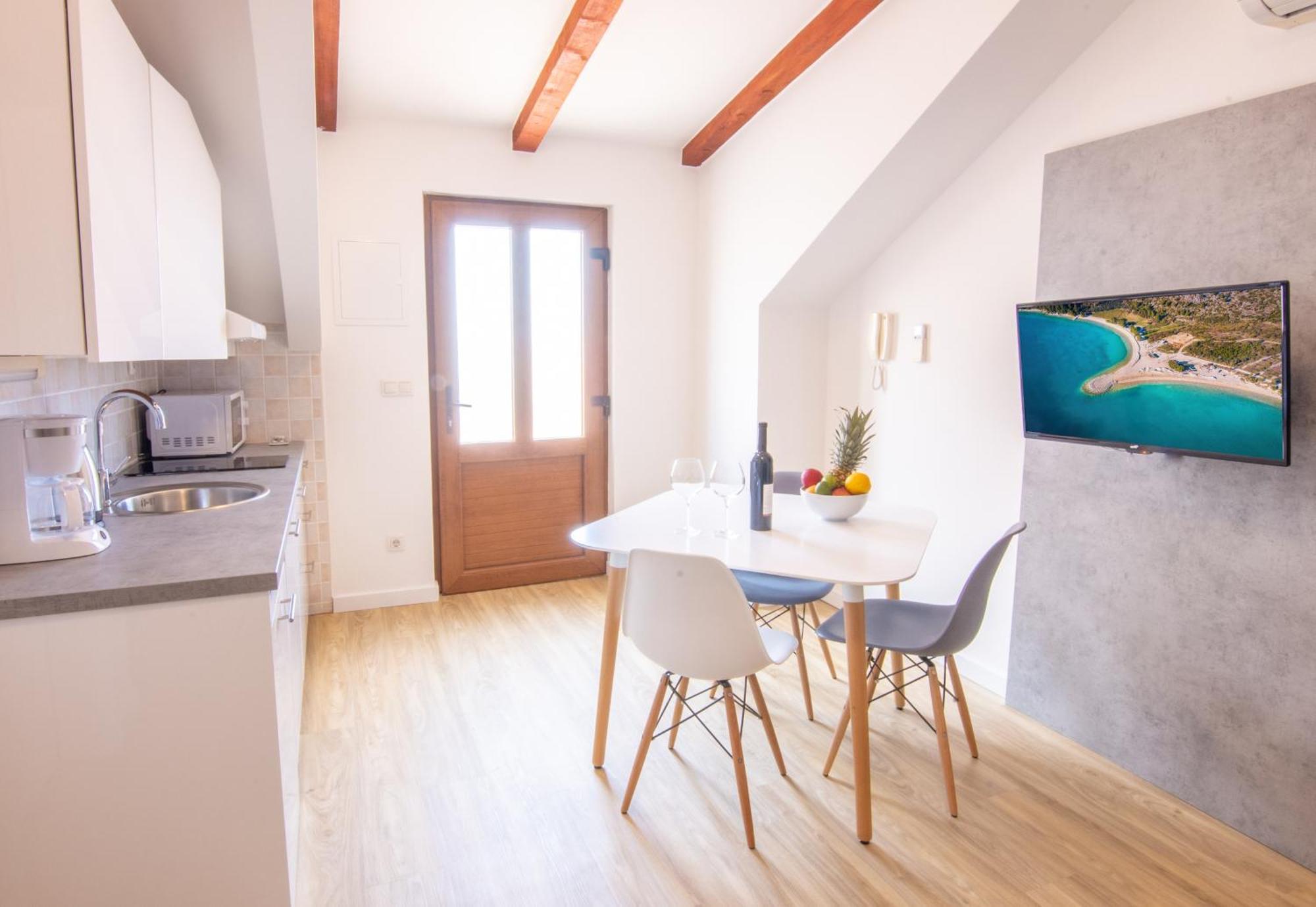 Bed & Breakfast Portun In The Center Башка-Вода Екстер'єр фото